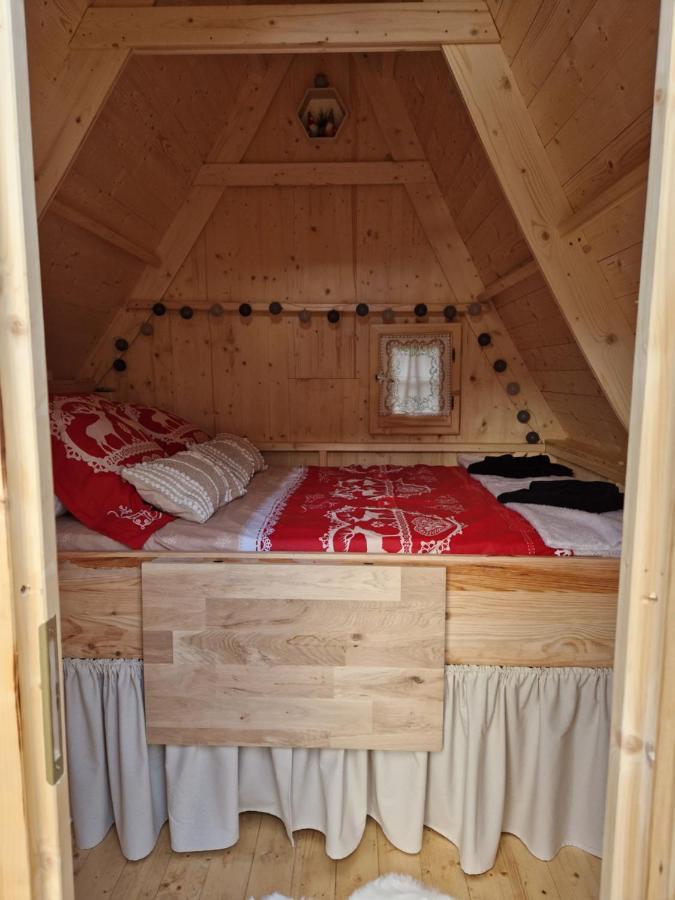 Les Cabanes Feeriques Du Cheix Saint-Diery Kültér fotó