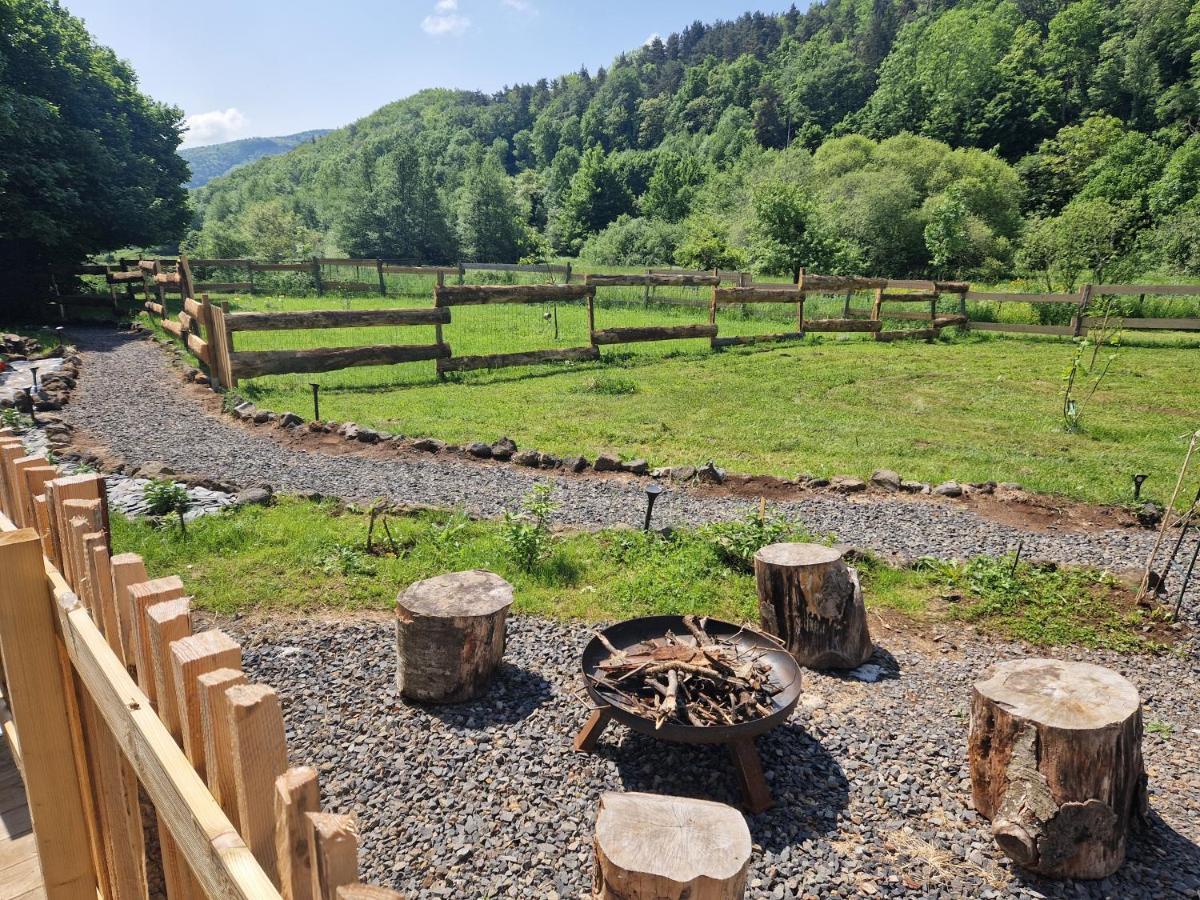 Les Cabanes Feeriques Du Cheix Saint-Diery Kültér fotó